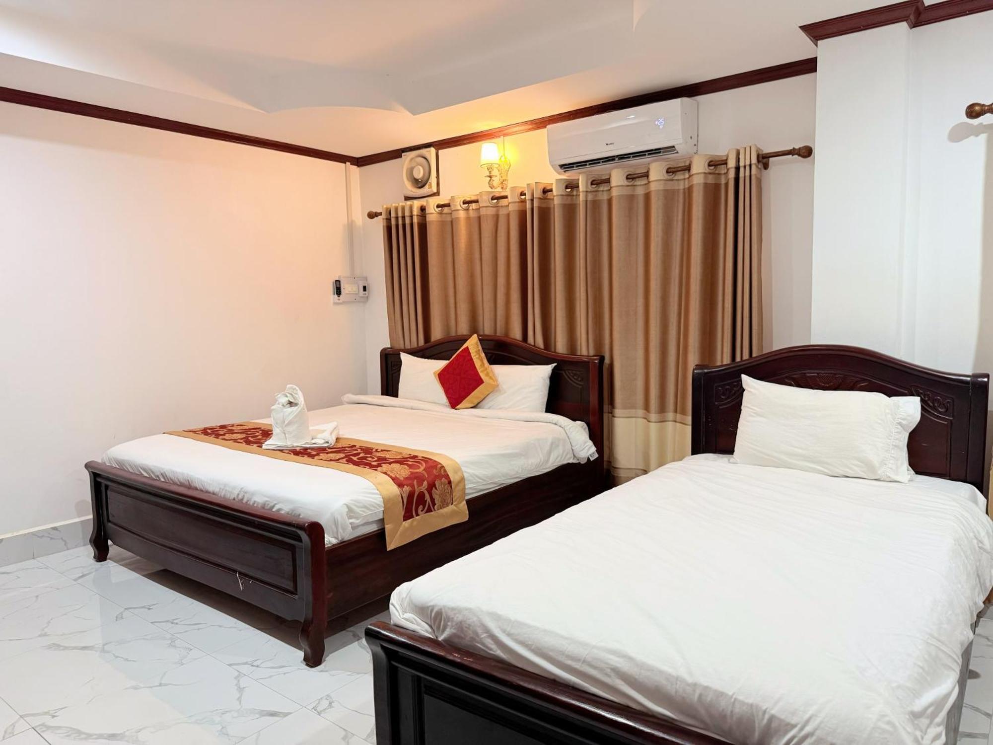 Vangvieng Sisavang Mountain View Hotel Vangviang Kültér fotó