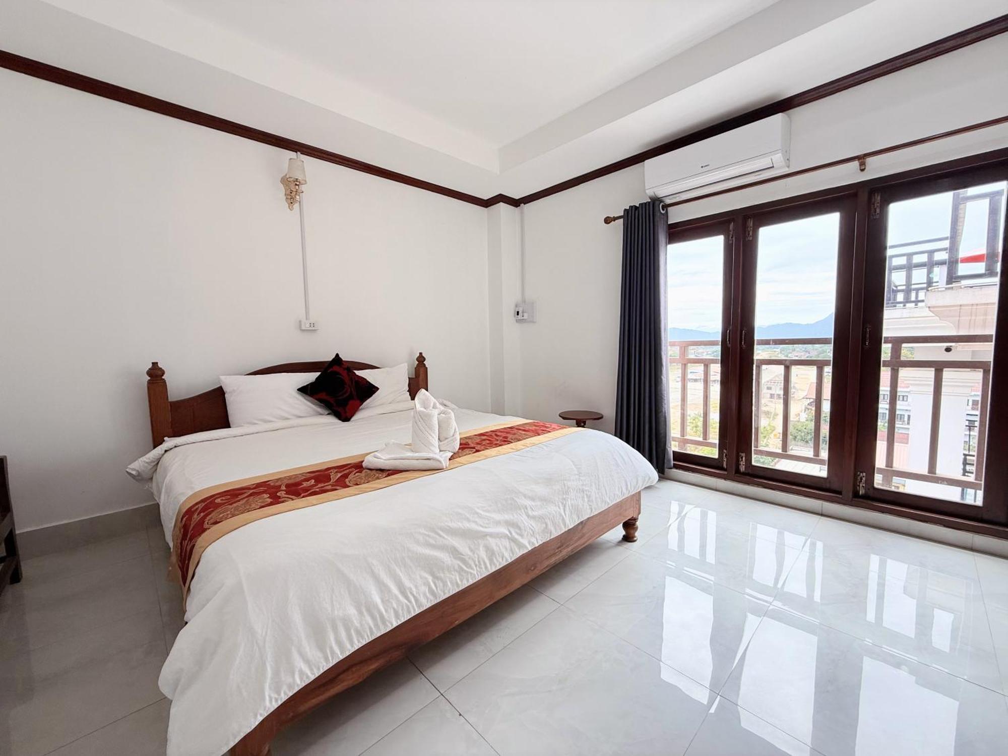 Vangvieng Sisavang Mountain View Hotel Vangviang Kültér fotó