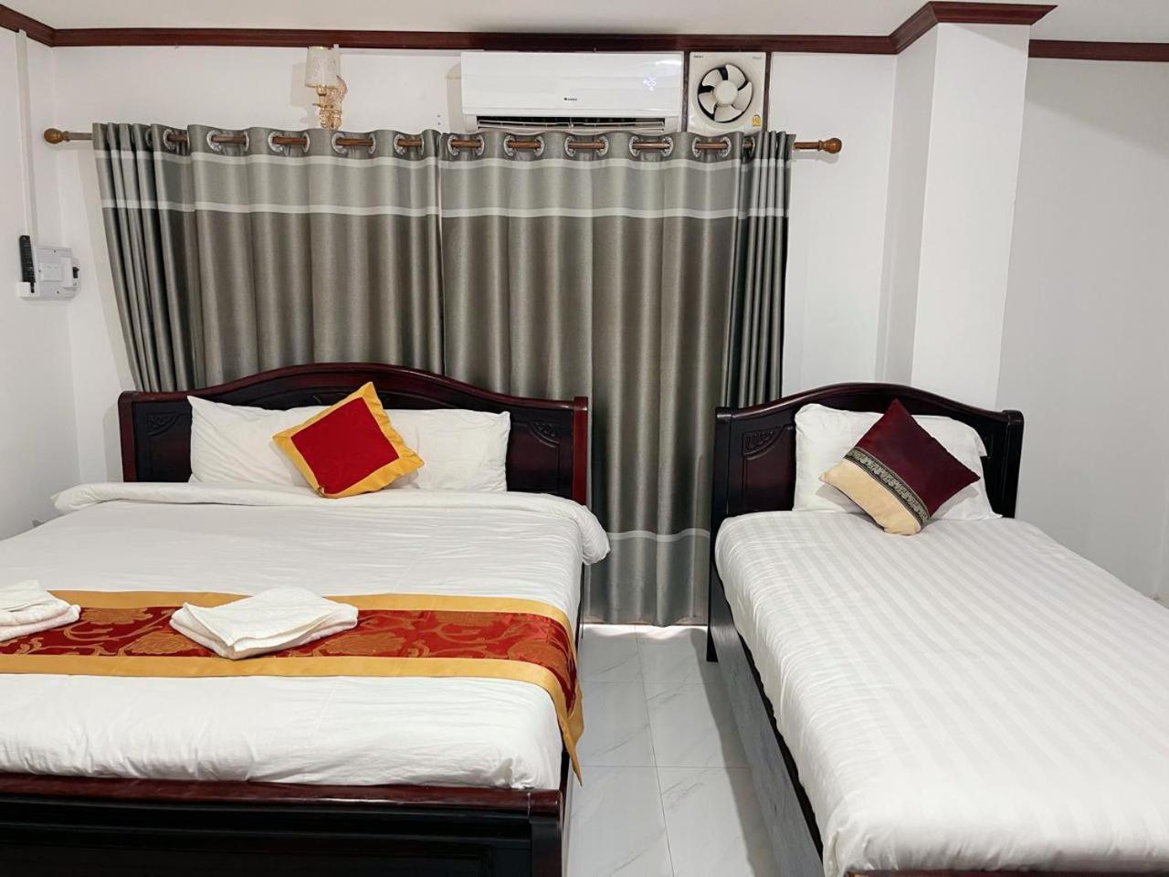 Vangvieng Sisavang Mountain View Hotel Vangviang Kültér fotó