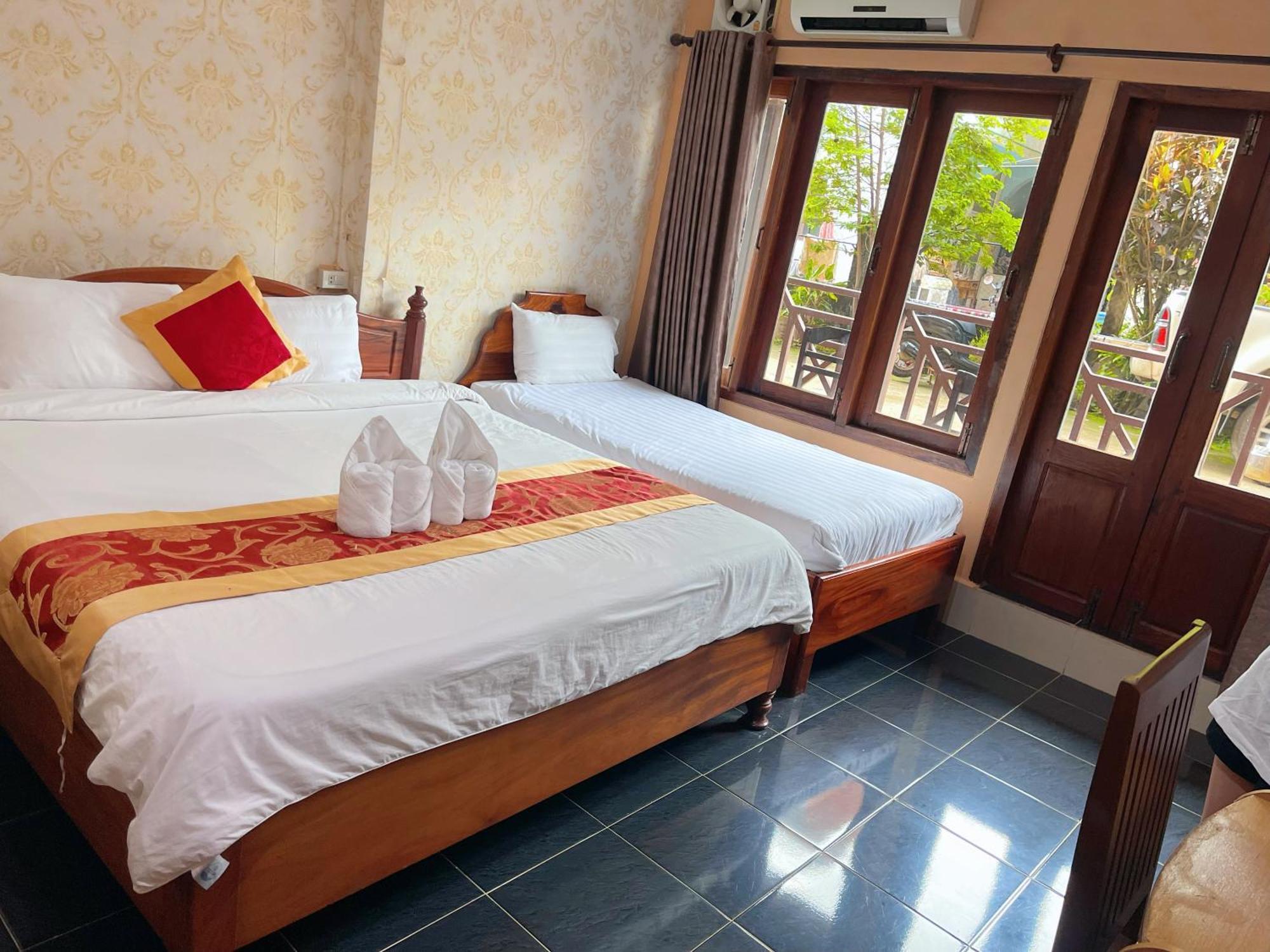 Vangvieng Sisavang Mountain View Hotel Vangviang Kültér fotó