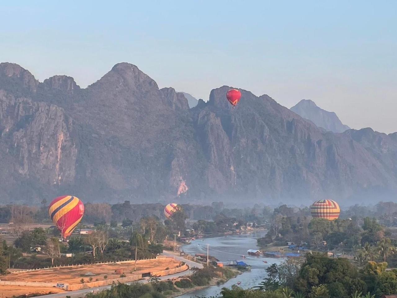 Vangvieng Sisavang Mountain View Hotel Vangviang Kültér fotó
