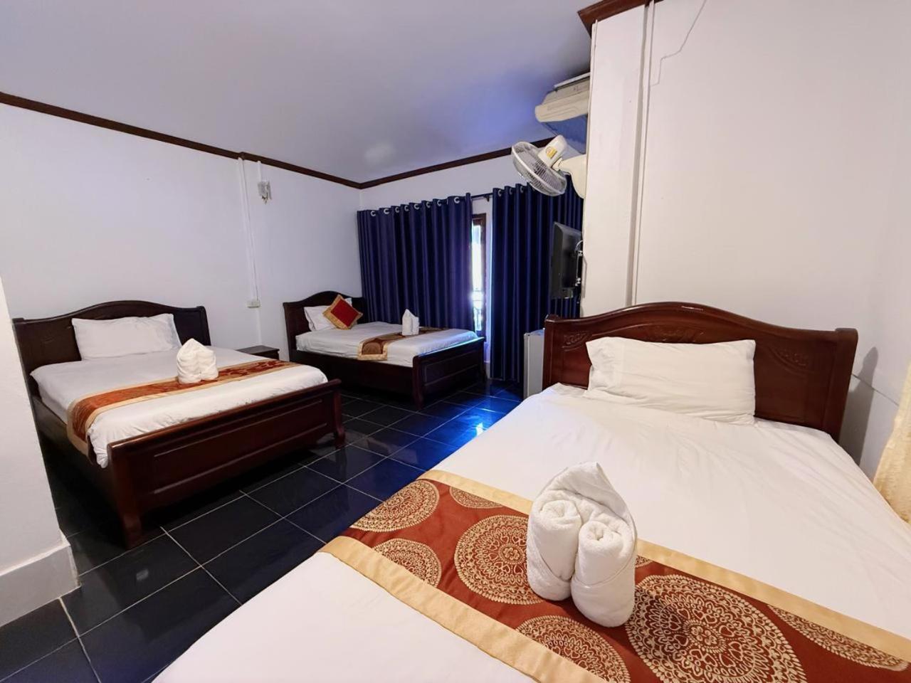 Vangvieng Sisavang Mountain View Hotel Vangviang Kültér fotó