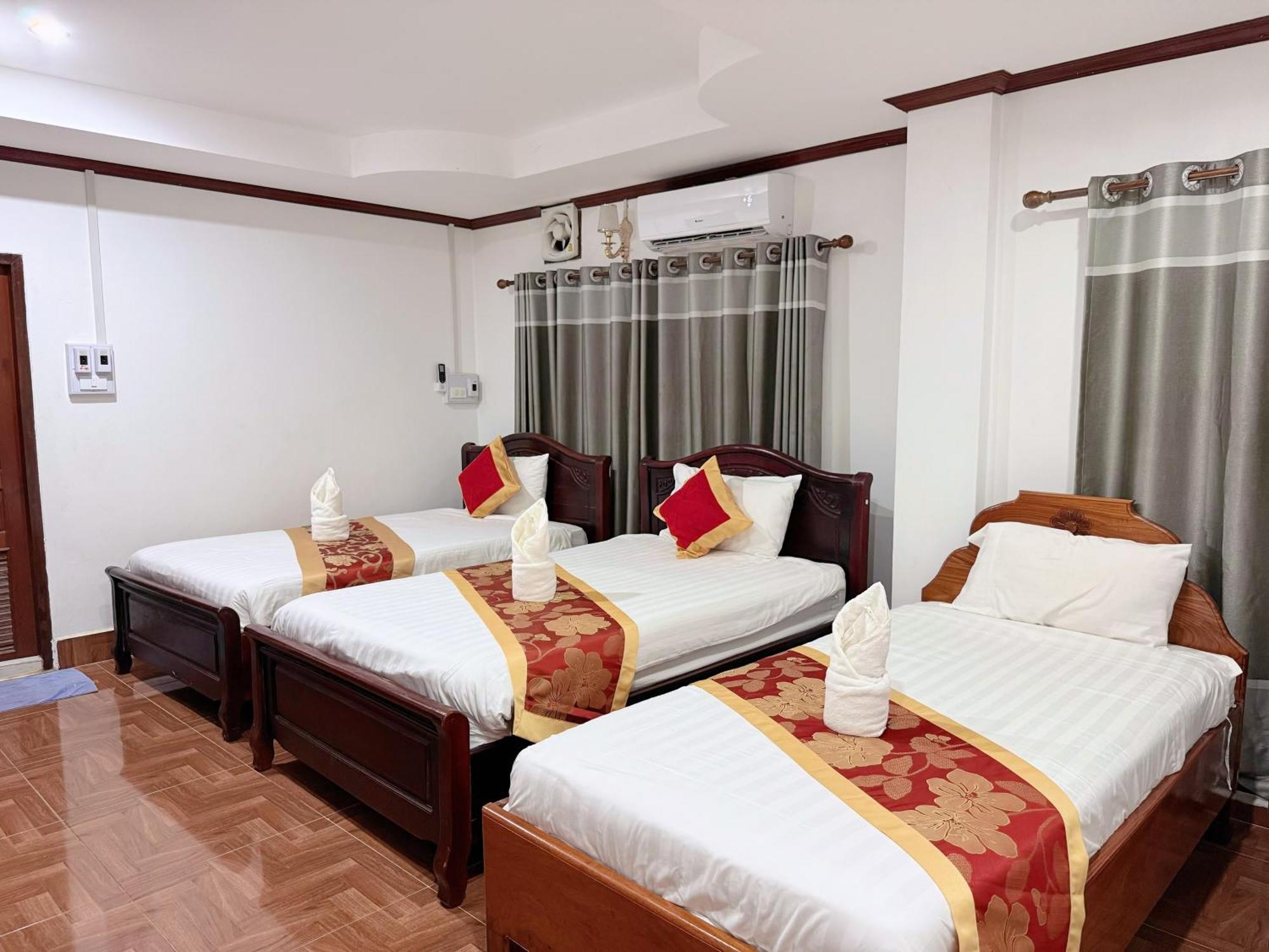 Vangvieng Sisavang Mountain View Hotel Vangviang Kültér fotó