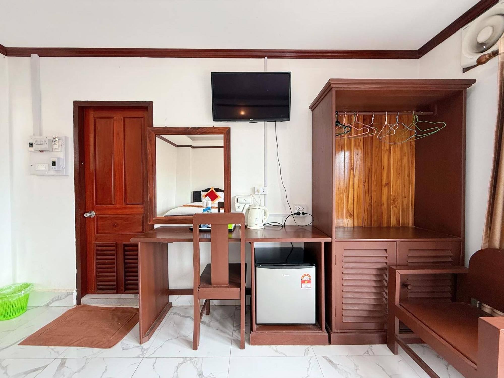 Vangvieng Sisavang Mountain View Hotel Vangviang Kültér fotó