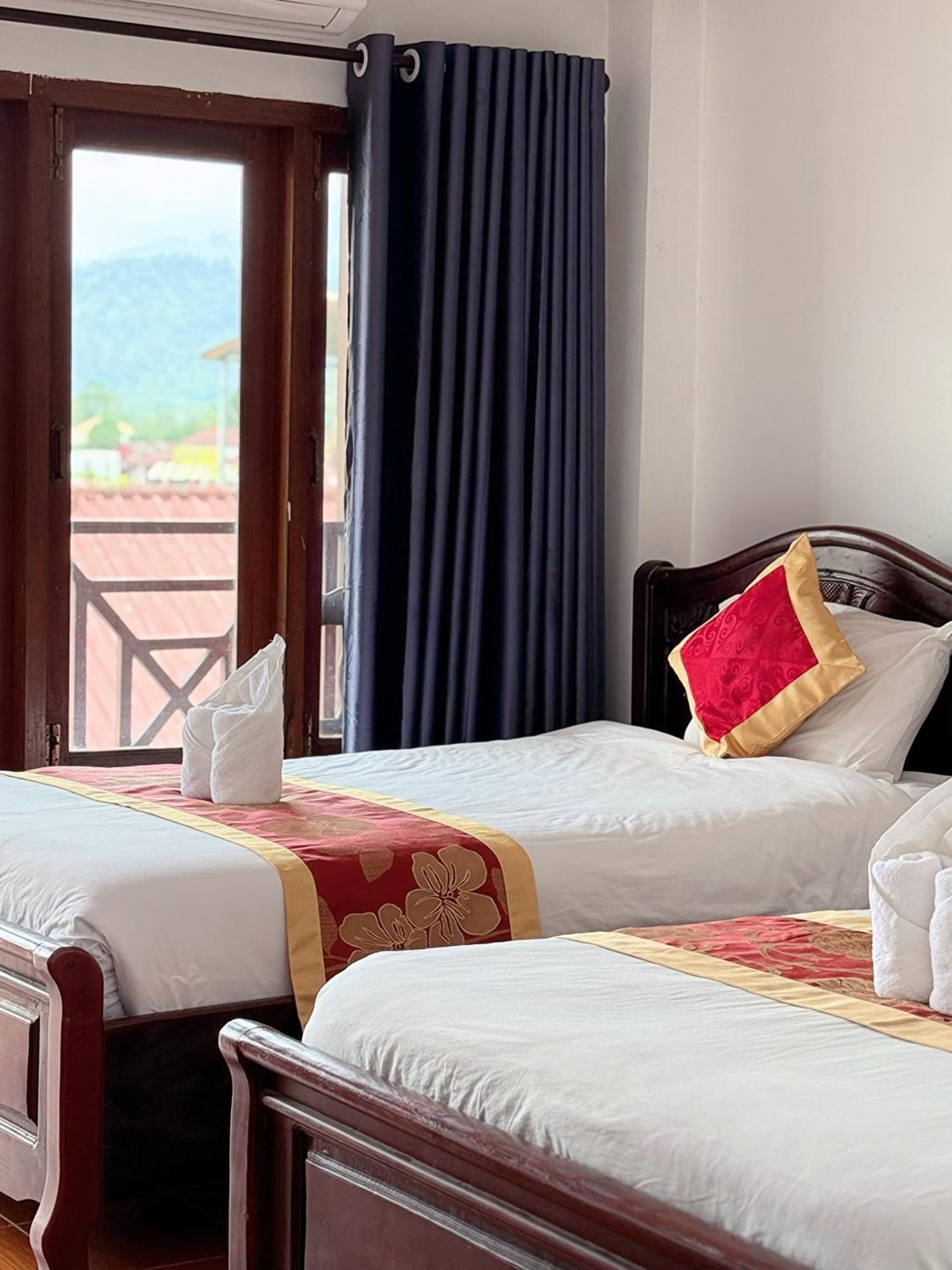 Vangvieng Sisavang Mountain View Hotel Vangviang Kültér fotó