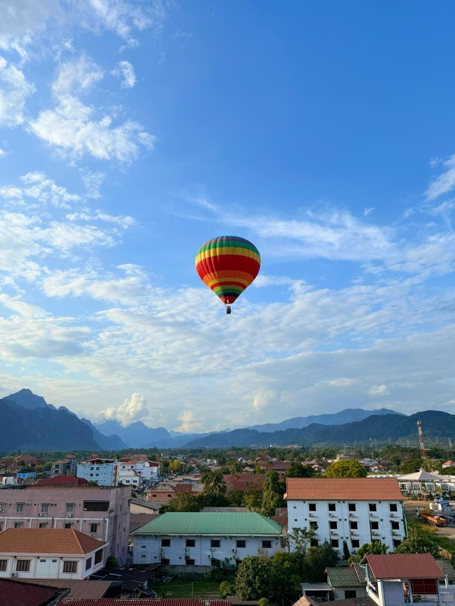 Vangvieng Sisavang Mountain View Hotel Vangviang Kültér fotó